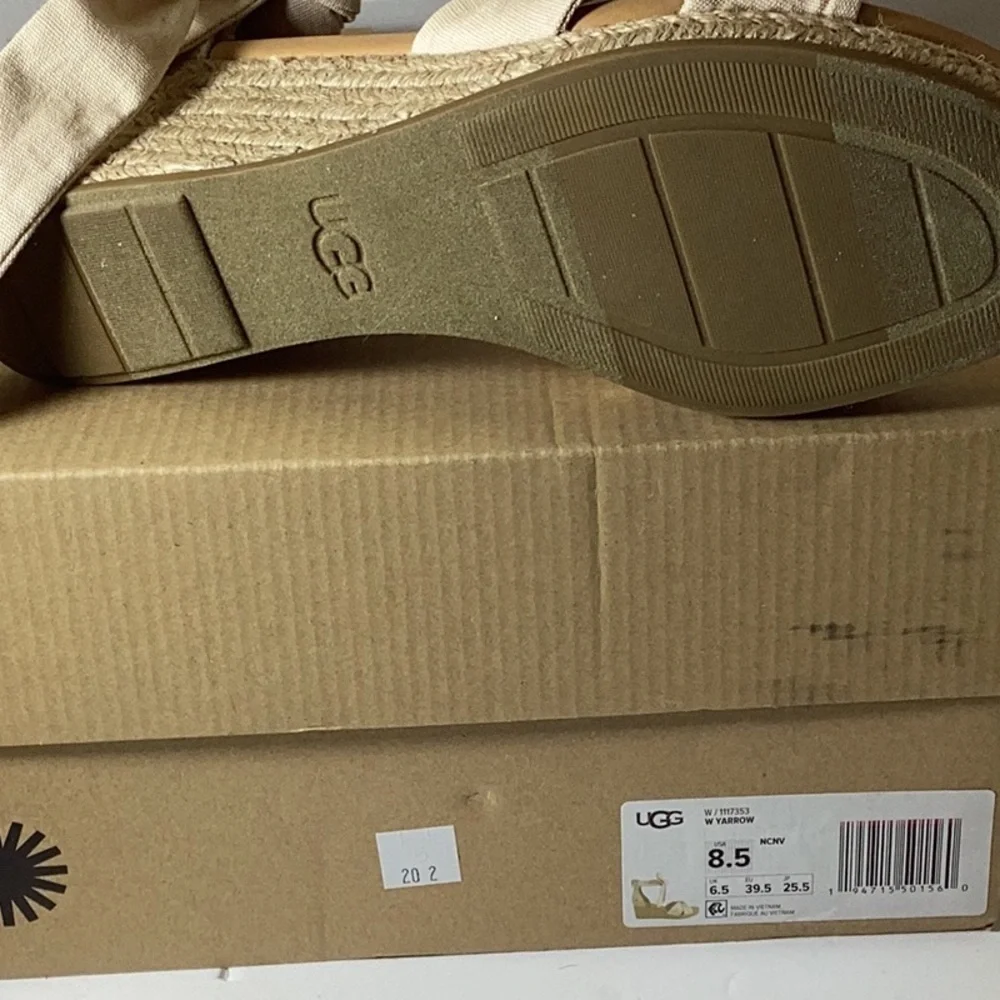 UGG  Yarrow Women's
